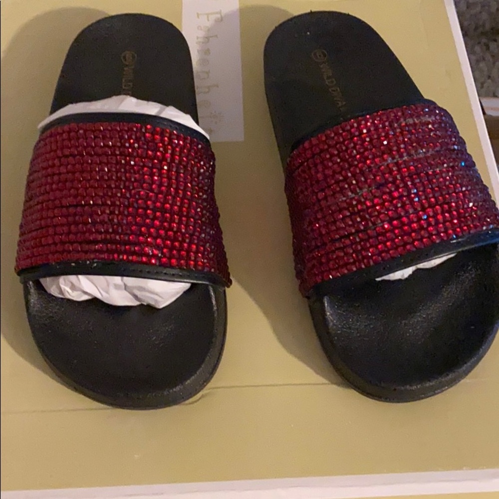 Black sandals with red rhinestones